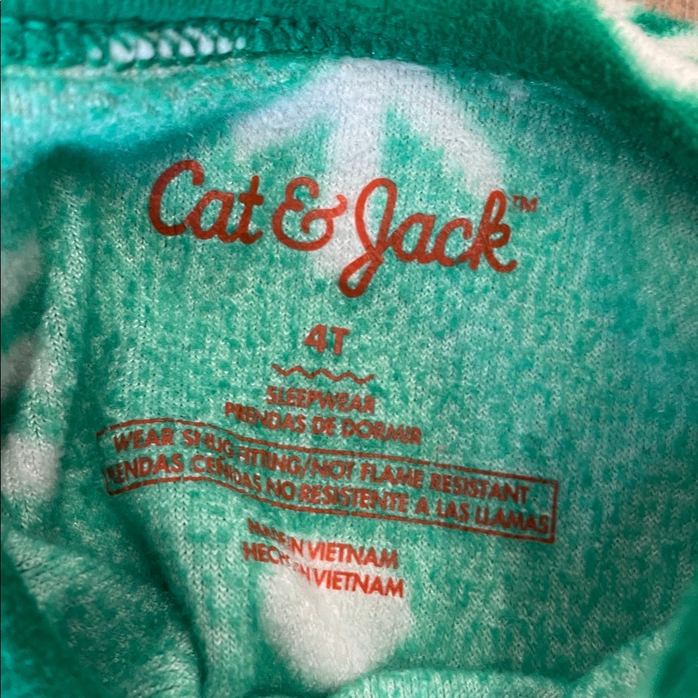 Cat & Jack Cozy Holiday Pajama Set Bundle - 4T - Picture 2 of 8
